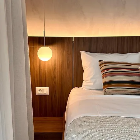 Theros Lejlighedshotel