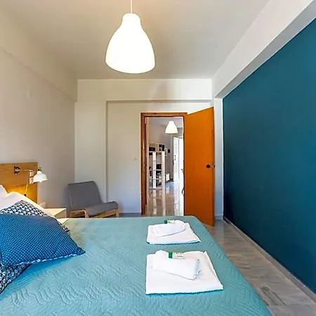 Theros Aparthotel 4*