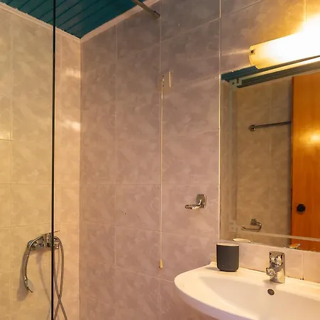 Theros Apartmanhotel 4*