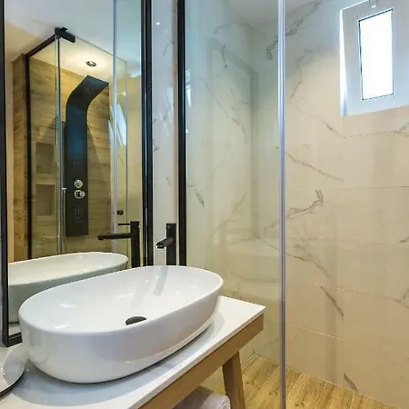 Apartmanhotel Theros