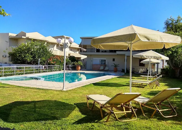 Theros Aparthotel 4*