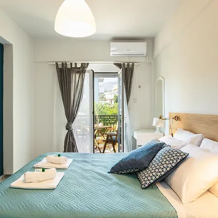 Theros מלון דירות העיירה רתימנו