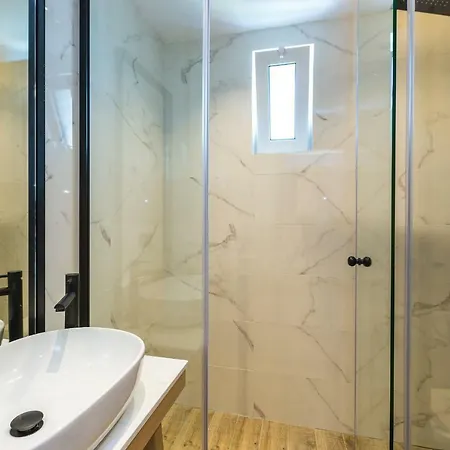 Lejlighedshotel Theros