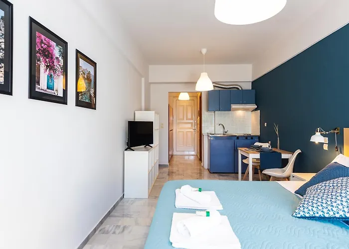Theros Apartmanhotel